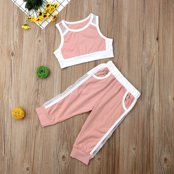 New! Toddler 2pc set tracksuit - Picture 2 of 4